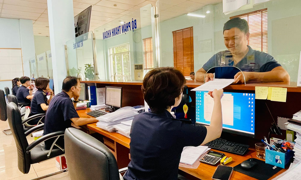 Khai báo hải quan và tính thuế