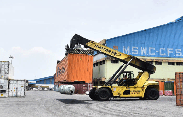 Kho CFS là gì? Quy trình khai thác hàng xuất tại kho CFS 4 Kho CFS là gì