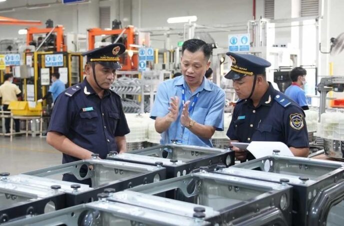 Kiểm tra sau thông quan