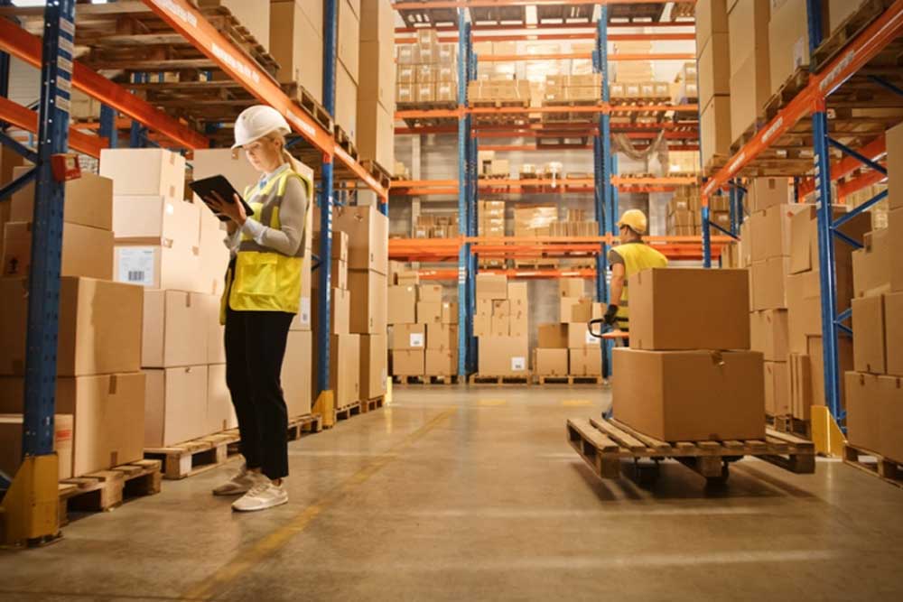 Xuất khẩu là gì? Các thông tin liên quan đến xuất khẩu 3 Ứng dụng của kho trung chuyển