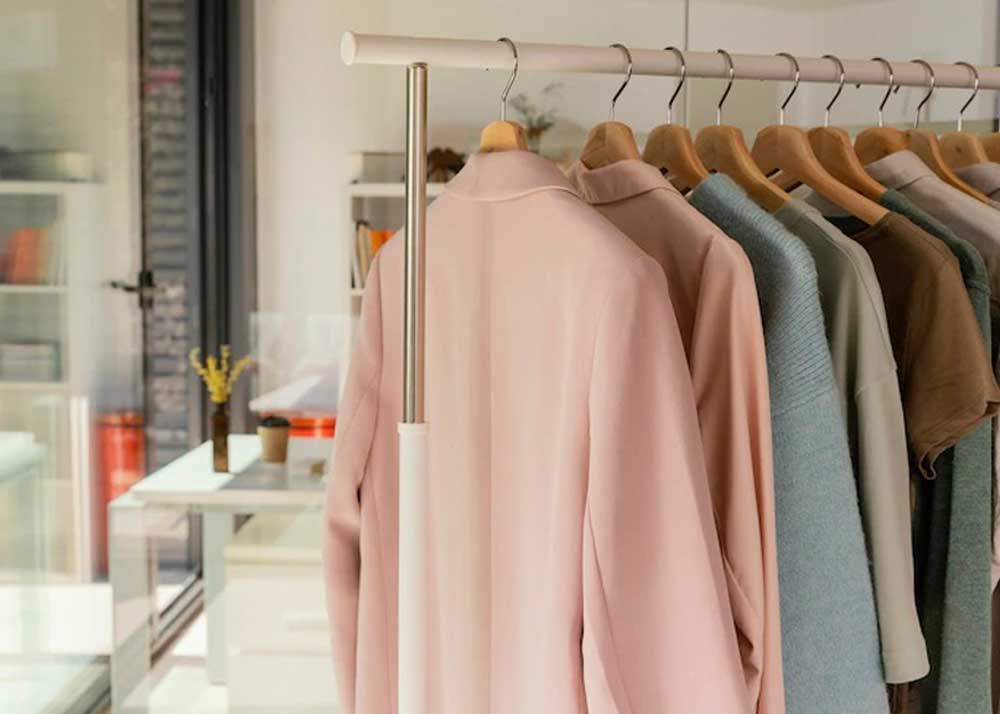 Nhập khẩu quần áo về Việt Nam