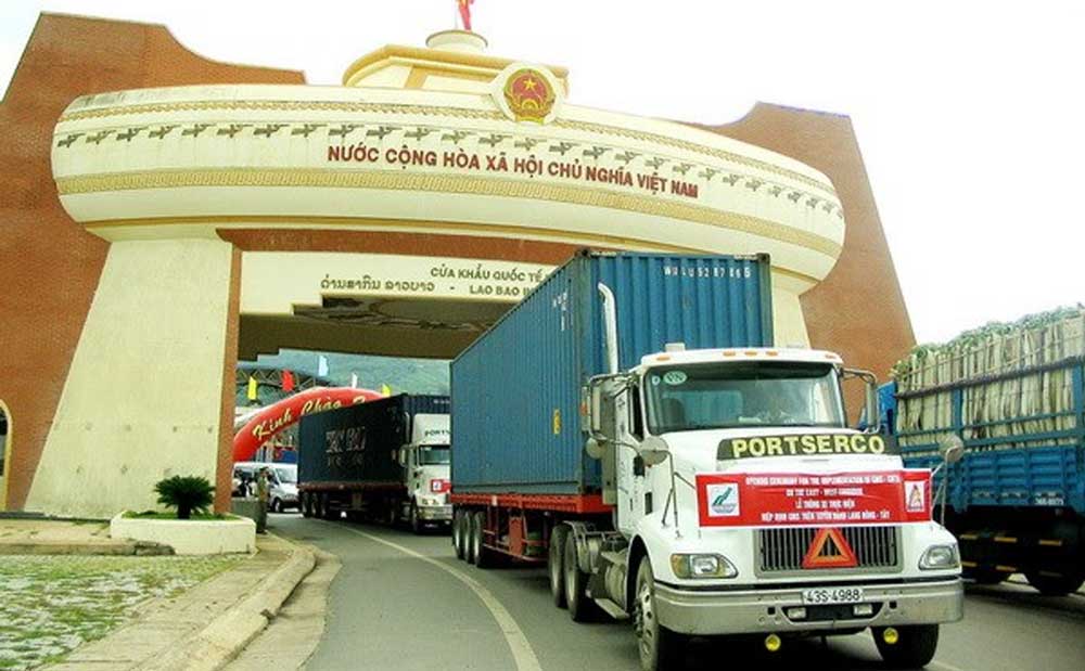 Vận chuyển hàng hóa sang Lào