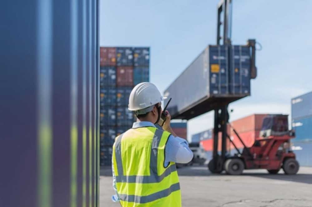 Agent trong xuất nhập khẩu là gì? 2 Nhân viên điều phối vận tải
