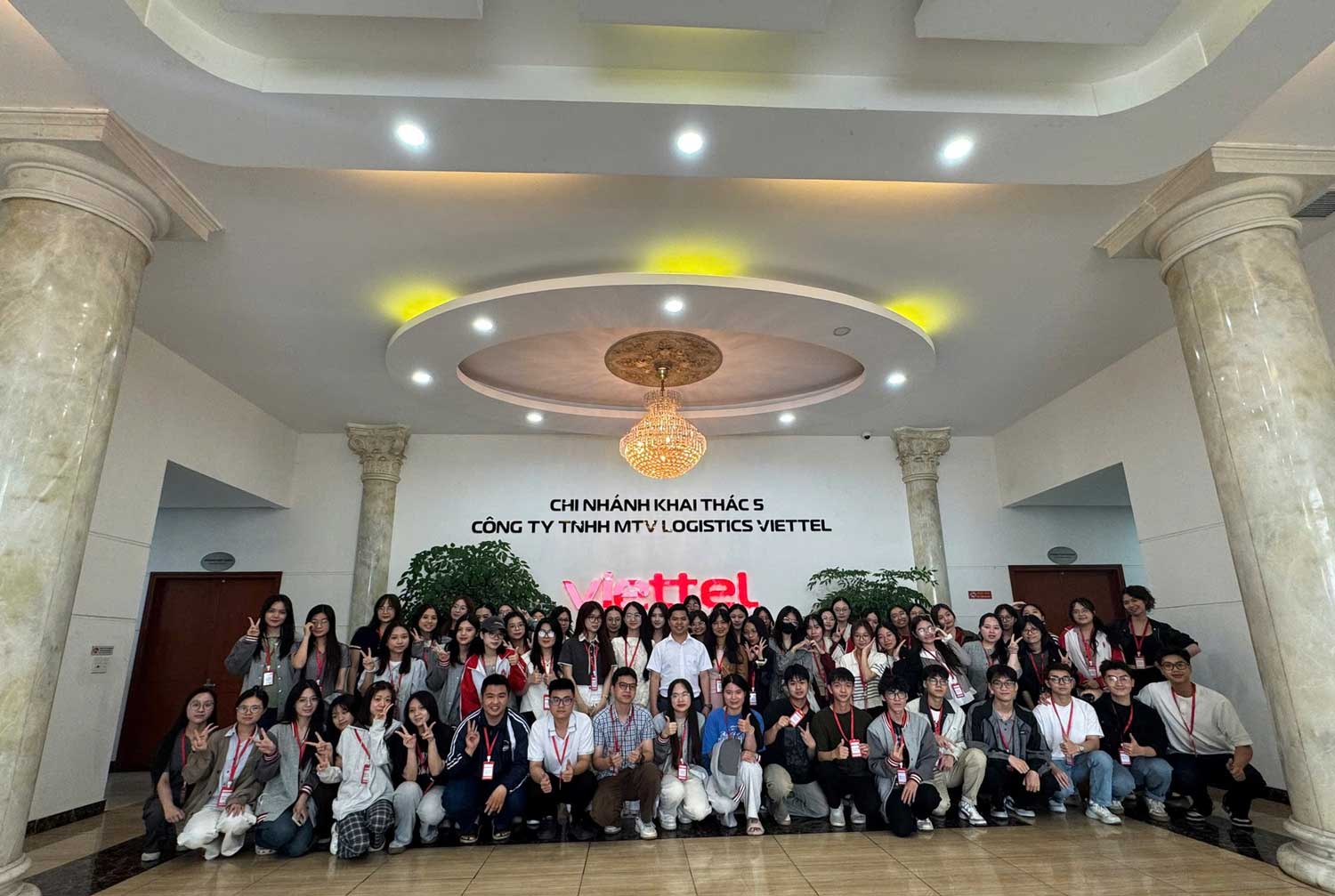 Sinh viên ngành Logistics