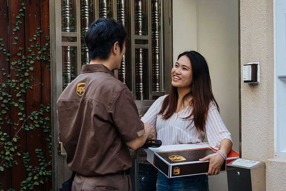 UPS giao hàng tận nơi tại Việt Nam