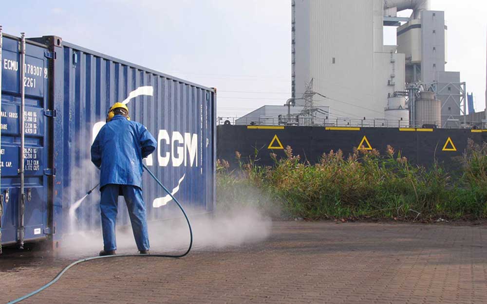 Phí vệ sinh Container (Cleaning Container Fee) là gì? Thường hết bao nhiêu tiền 3 Vệ sinh container hết bao nhiêu tiền