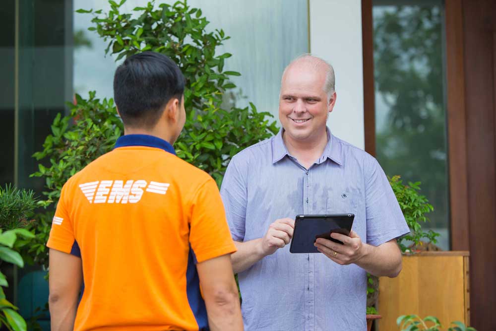 Gửi hàng đi Mỹ qua bưu điện EMS uy tín 2 Gửi hàng đi Mỹ qua bưu điện EMS
